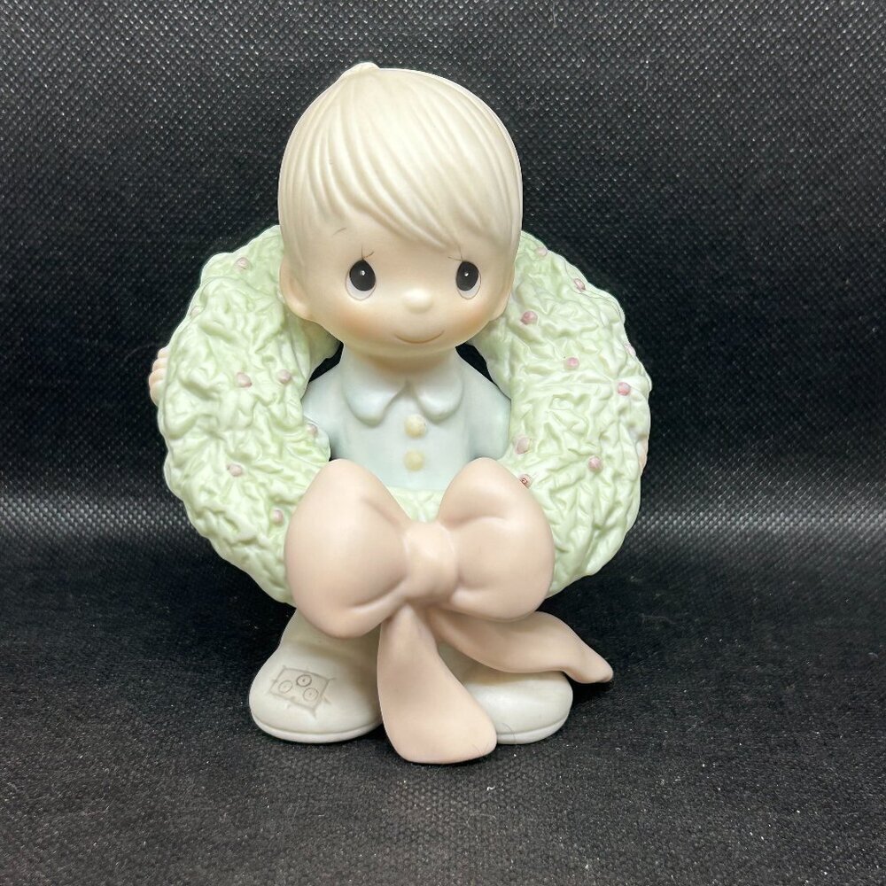 Precious Moments “Surrounded with joy” figurine